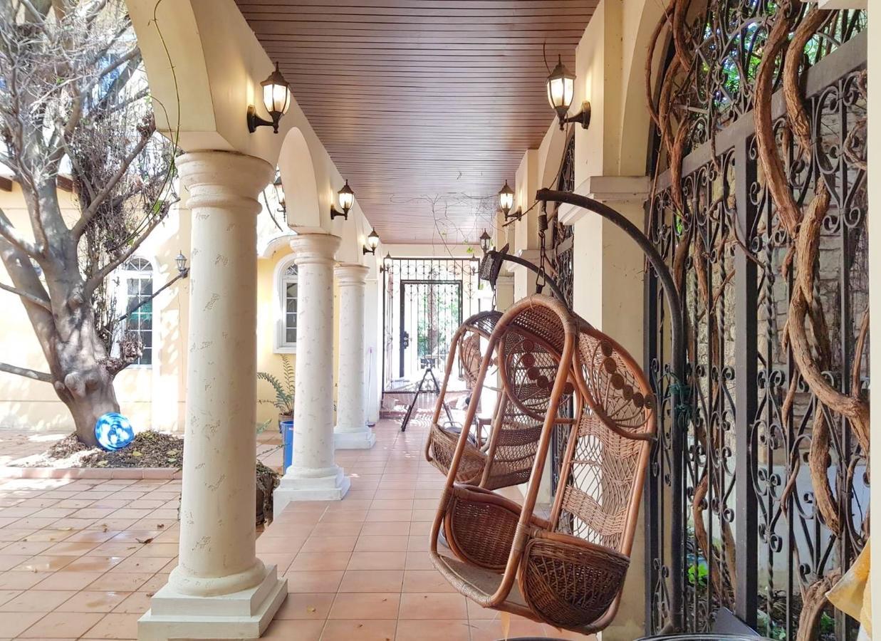 Prompimarn Villa Toscana Bangkok Kültér fotó